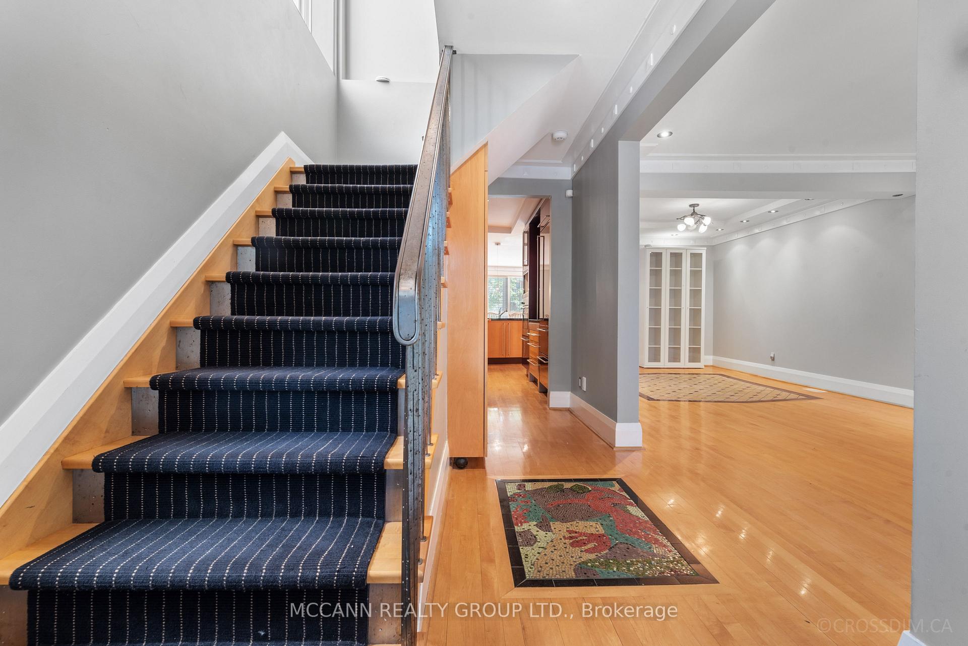 Photo 8 of 137 Old Orchard Grove, Toronto, Lawrence Park North — HOMEH