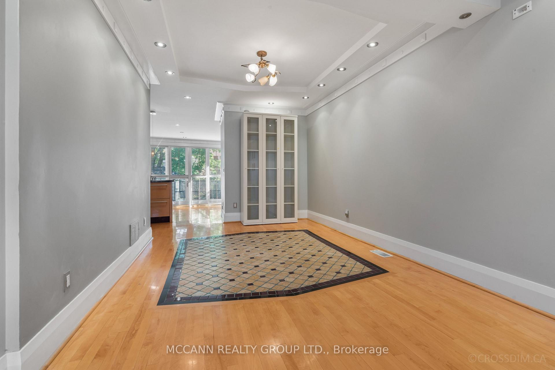 Photo 13 of 137 Old Orchard Grove, Toronto, Lawrence Park North — HOMEH