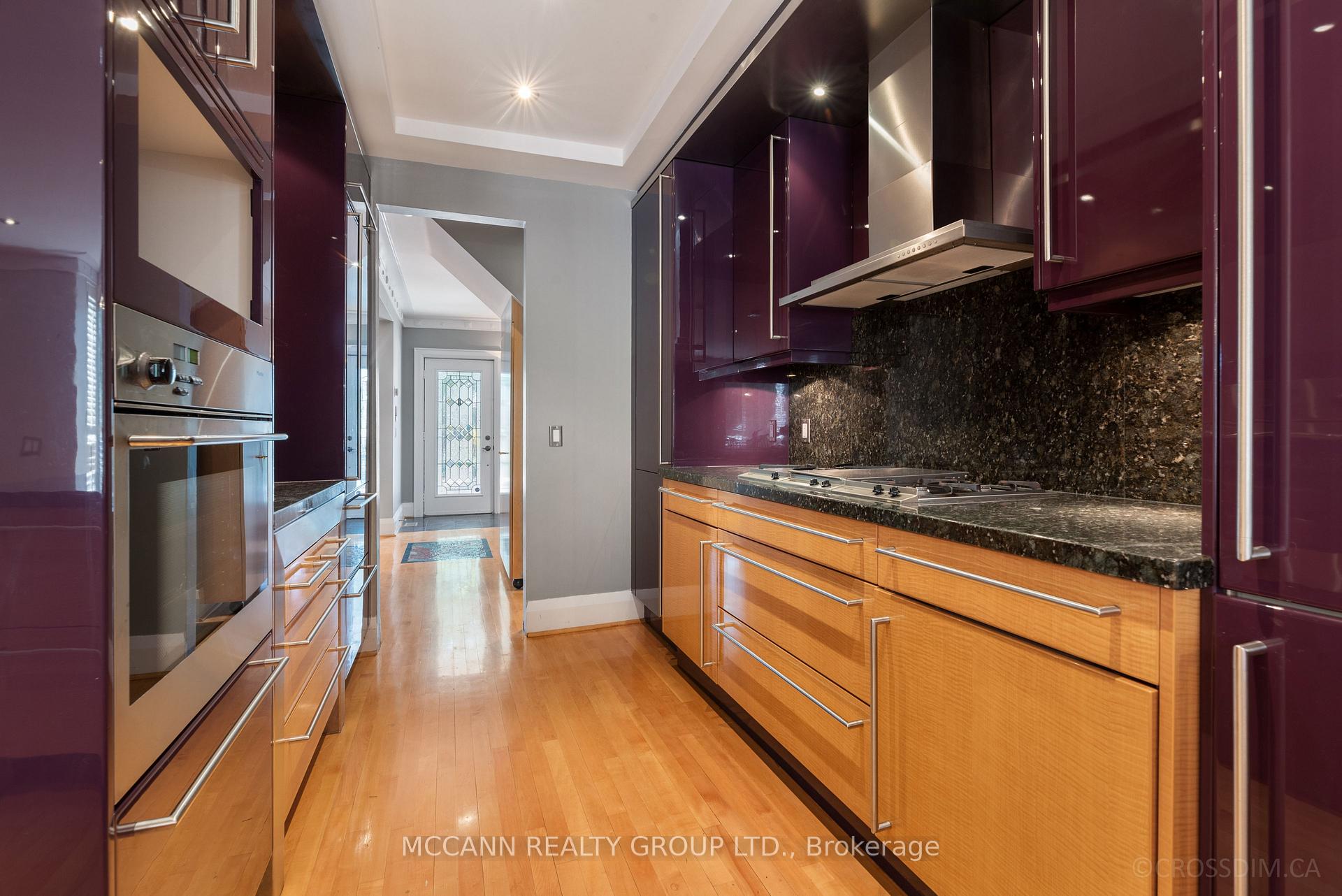 Photo 18 of 137 Old Orchard Grove, Toronto, Lawrence Park North — HOMEH