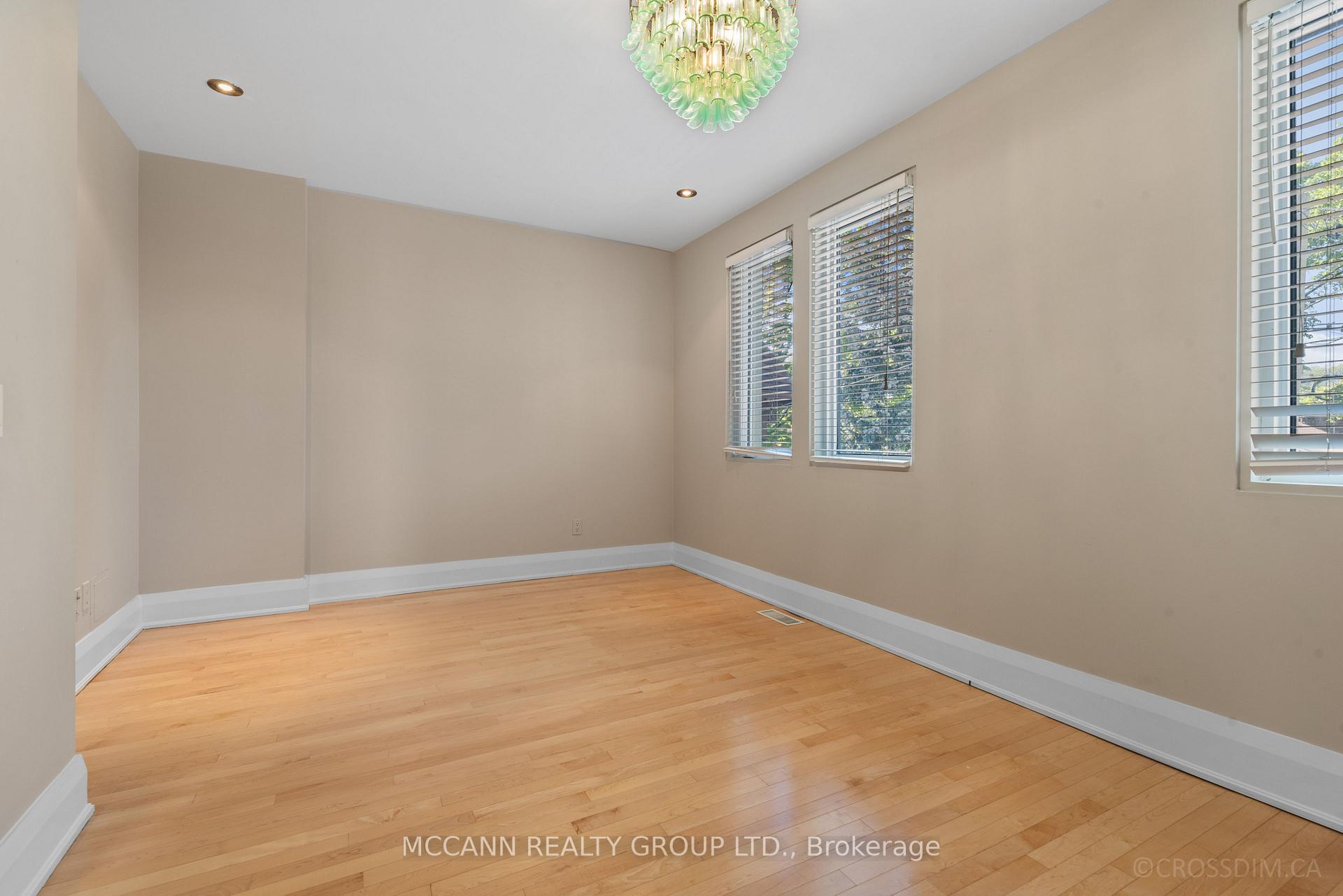 Photo 26 of 137 Old Orchard Grove, Toronto, Lawrence Park North — HOMEH