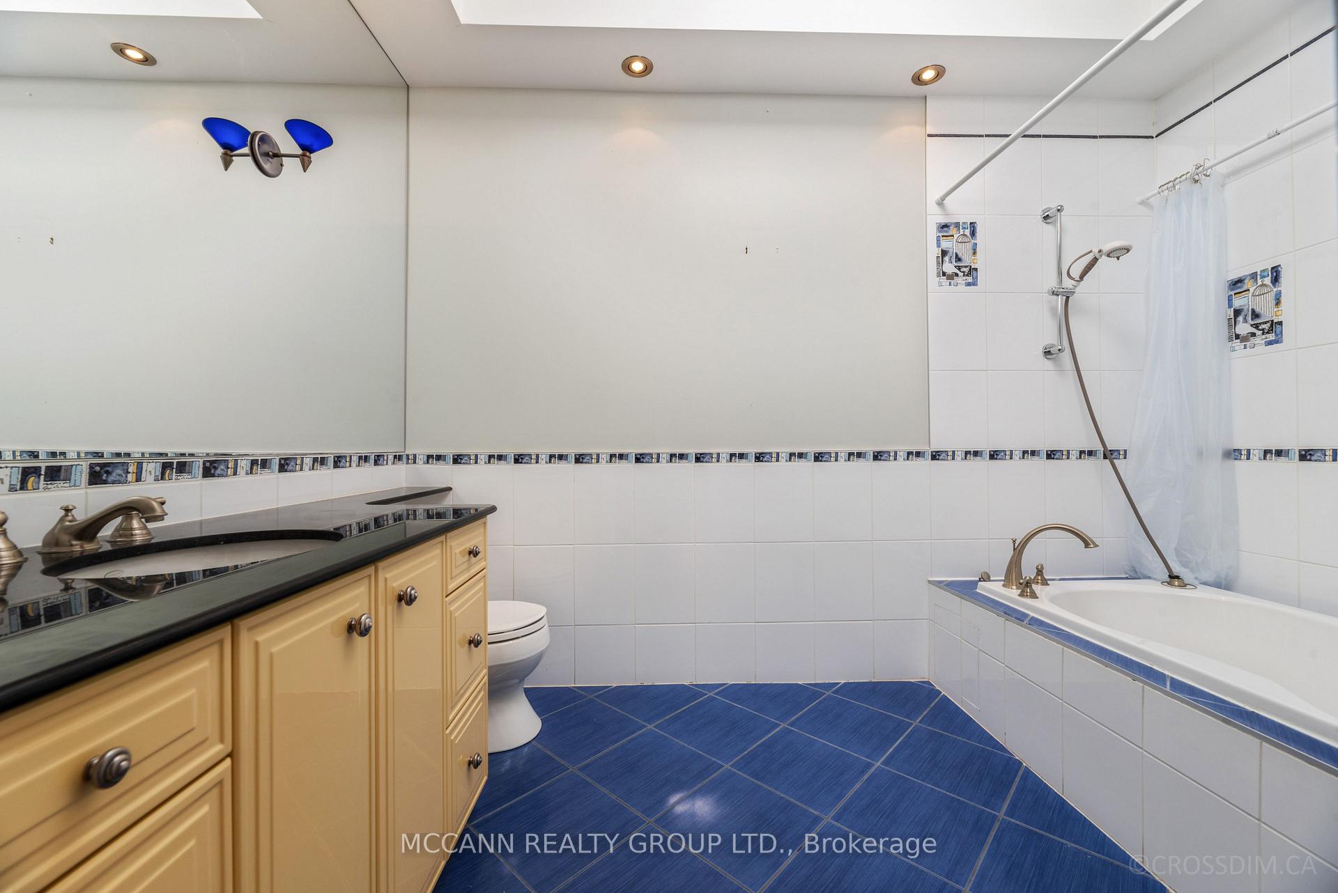 Photo 27 of 137 Old Orchard Grove, Toronto, Lawrence Park North — HOMEH
