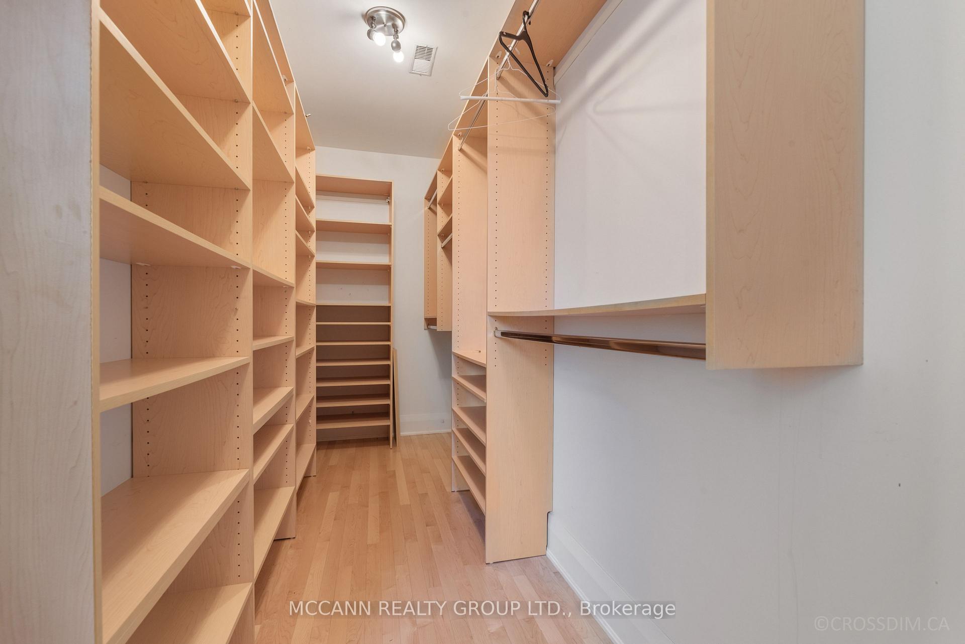 Photo 31 of 137 Old Orchard Grove, Toronto, Lawrence Park North — HOMEH