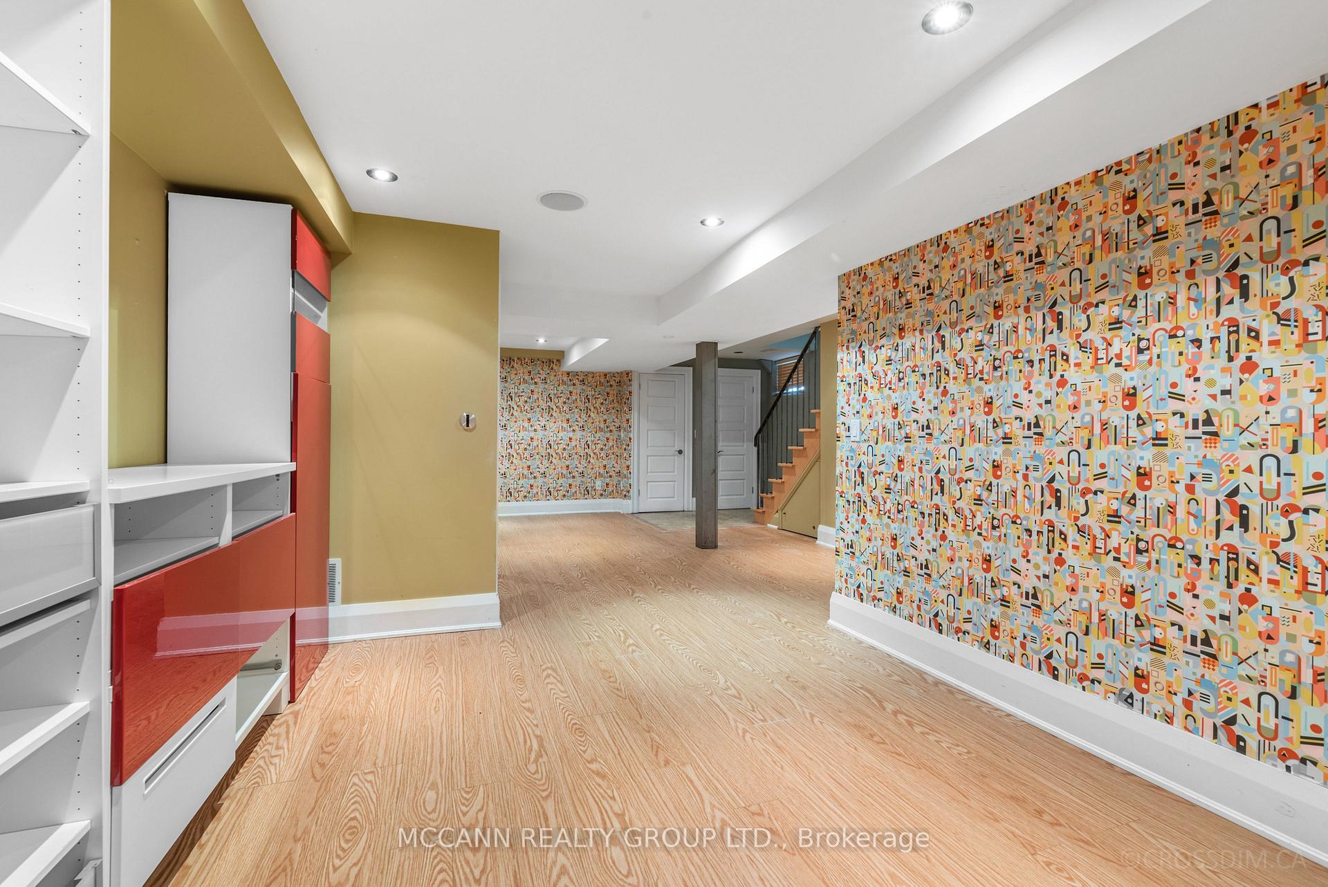 Photo 36 of 137 Old Orchard Grove, Toronto, Lawrence Park North — HOMEH
