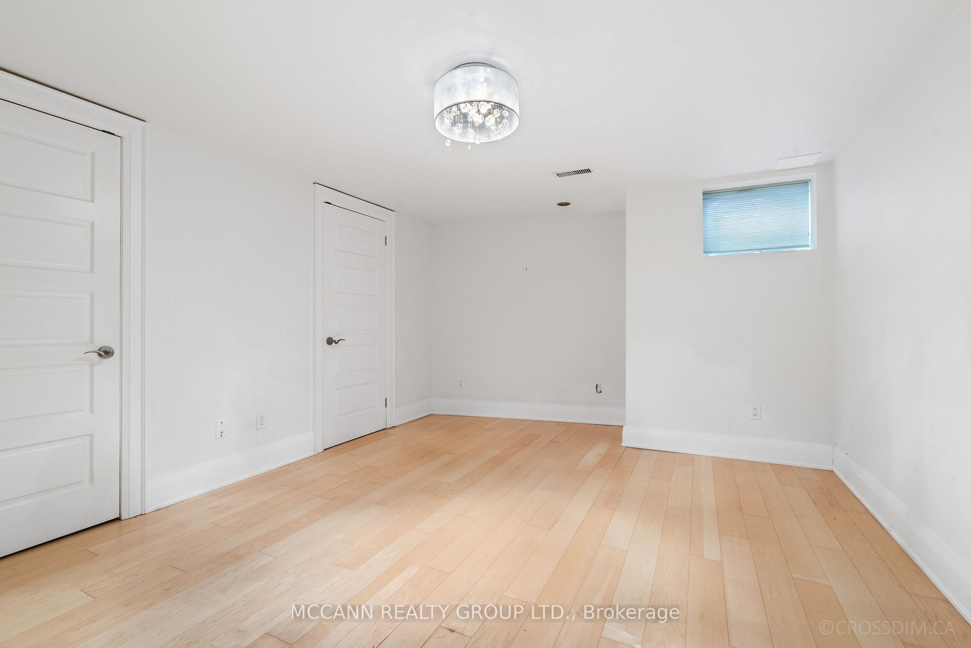 Photo 37 of 137 Old Orchard Grove, Toronto, Lawrence Park North — HOMEH