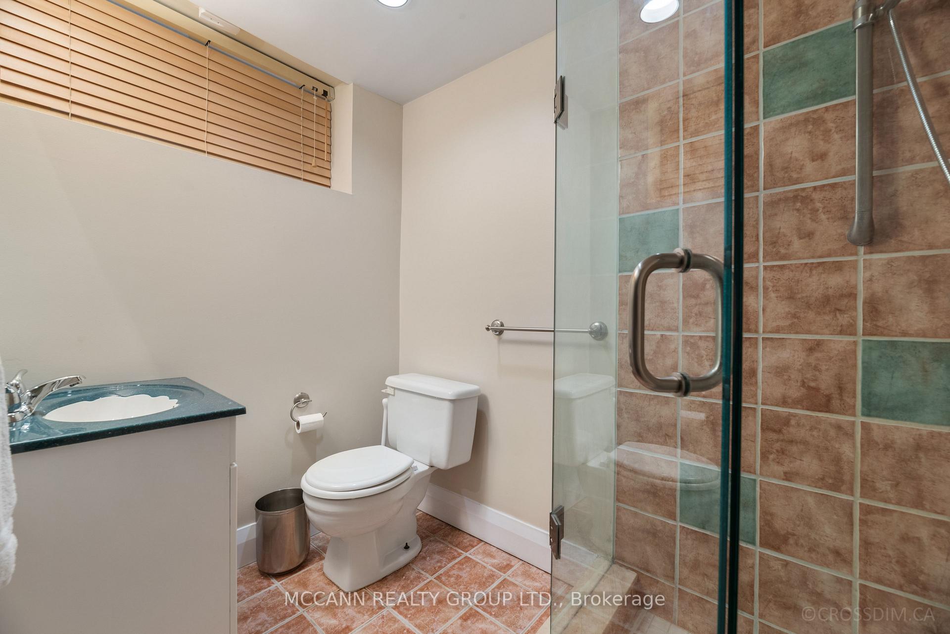 Photo 38 of 137 Old Orchard Grove, Toronto, Lawrence Park North — HOMEH