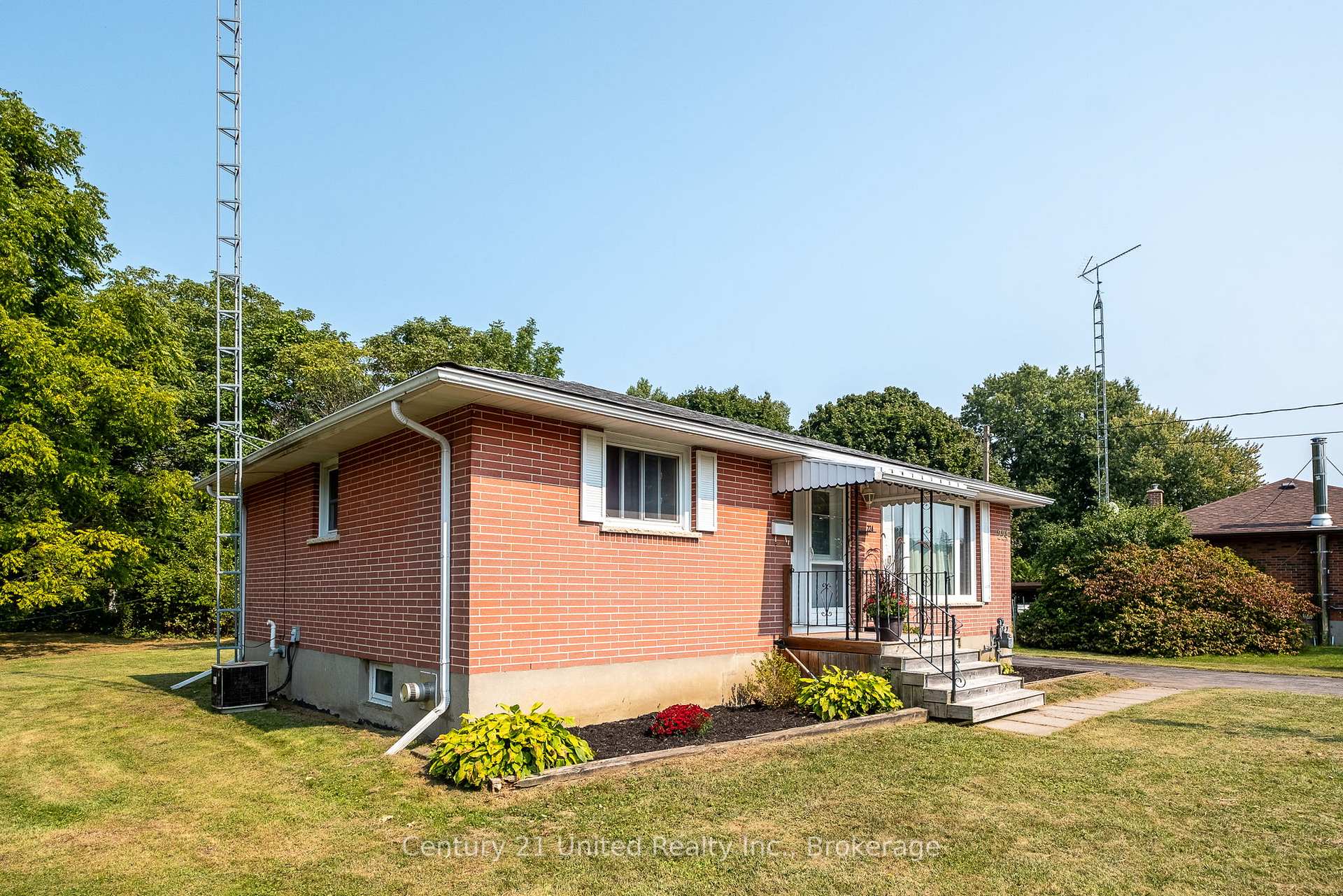 Photo 2 of 224 Nickerson Drive, Cobourg — HOMEH