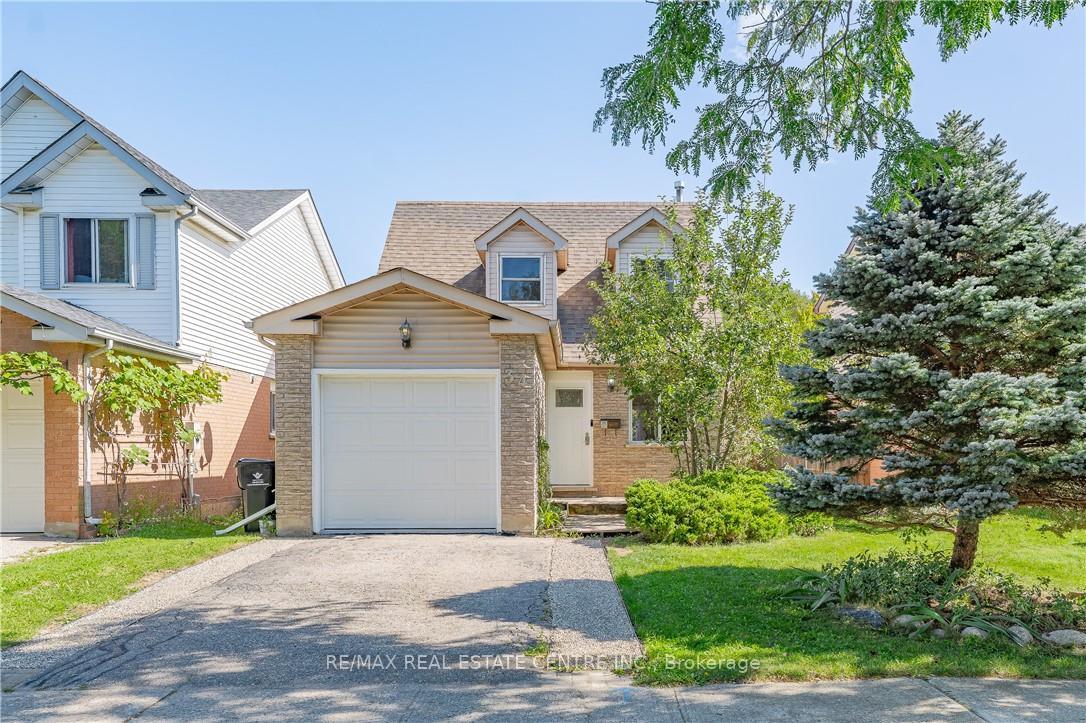 Photo 2 of 34 Camrose Court, Kitchener, Victoria Hills — HOMEH