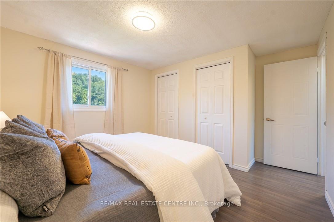 Photo 24 of 34 Camrose Court, Kitchener, Victoria Hills — HOMEH