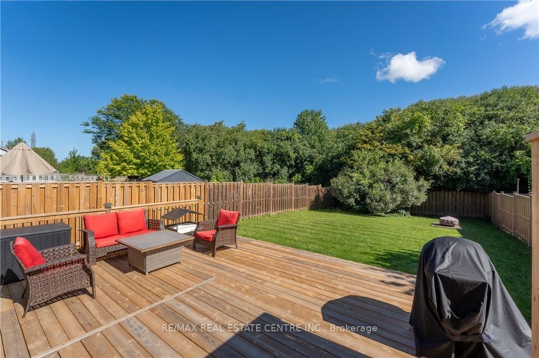 Photo 35 of 34 Camrose Court, Kitchener, Victoria Hills — HOMEH
