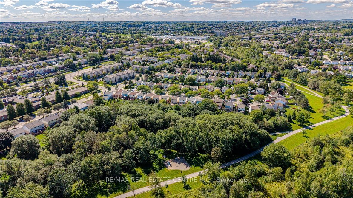 Photo 46 of 34 Camrose Court, Kitchener, Victoria Hills — HOMEH
