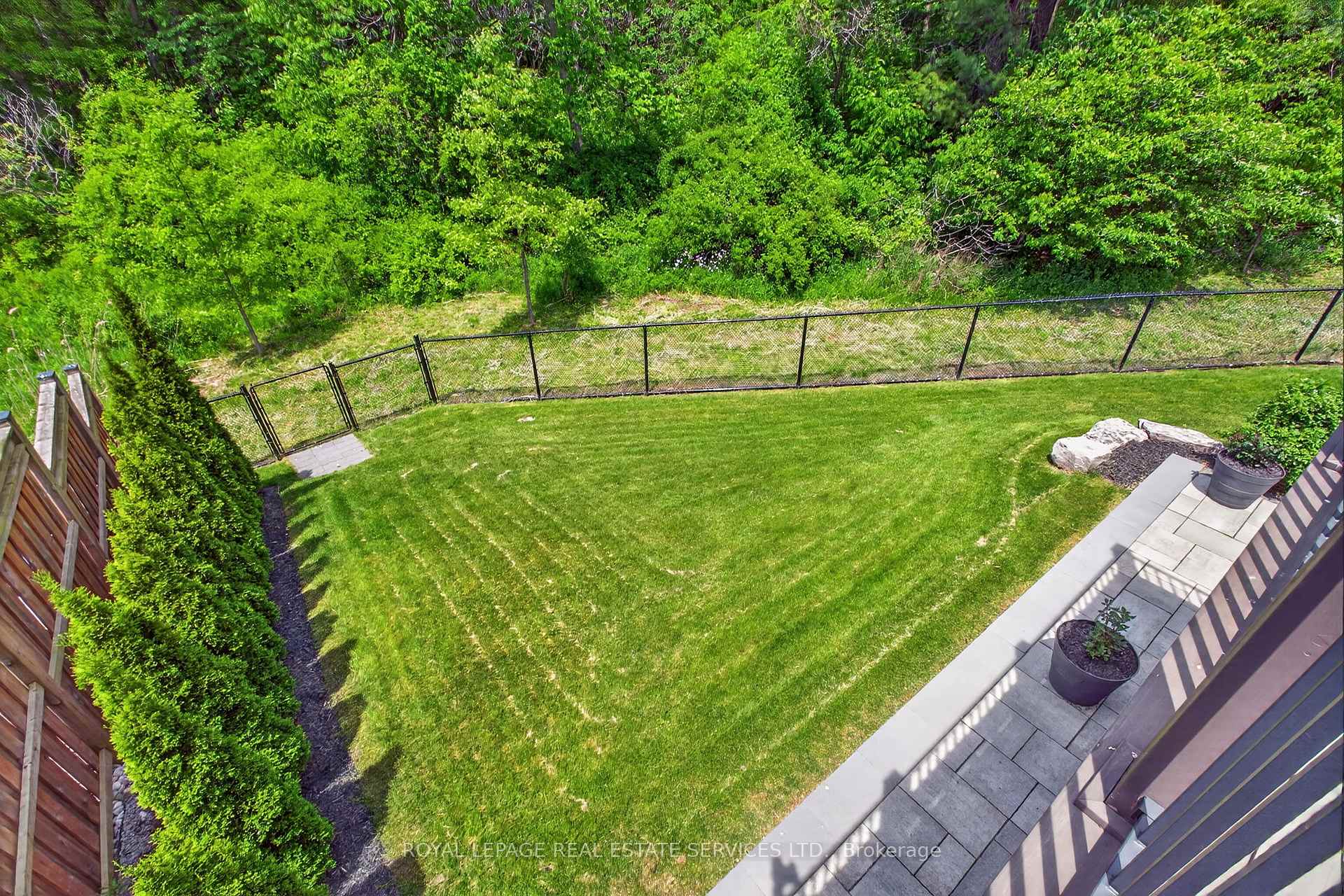 Photo 17 of 31 Dorr Court, Hamilton, Meadowlands — HOMEH