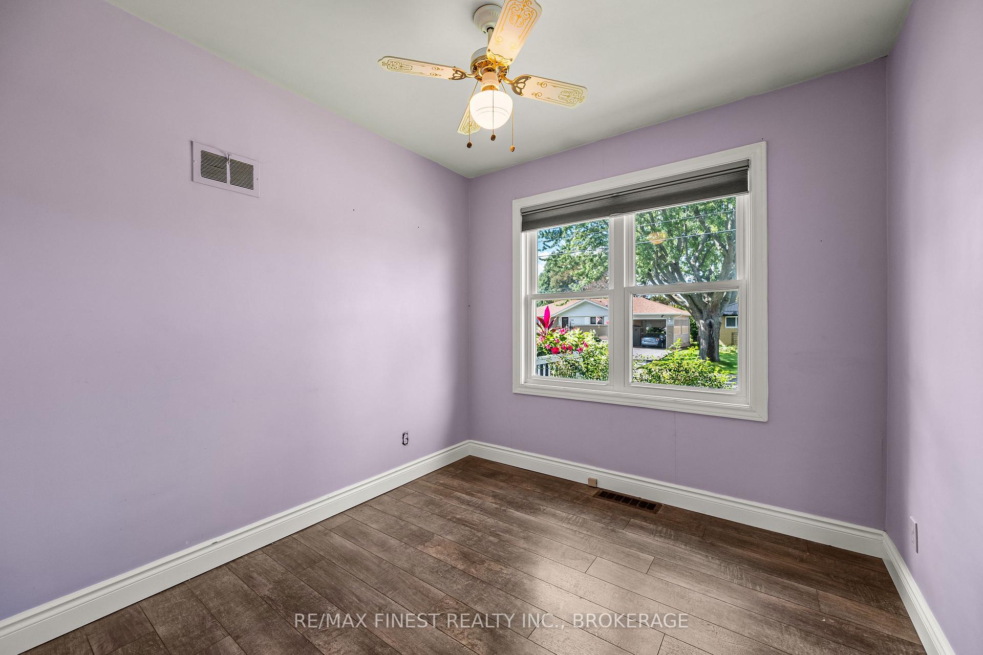 Photo 11 of 193 Hawthorne Avenue, Kingston, West of Sir John A. Blvd — HOMEH
