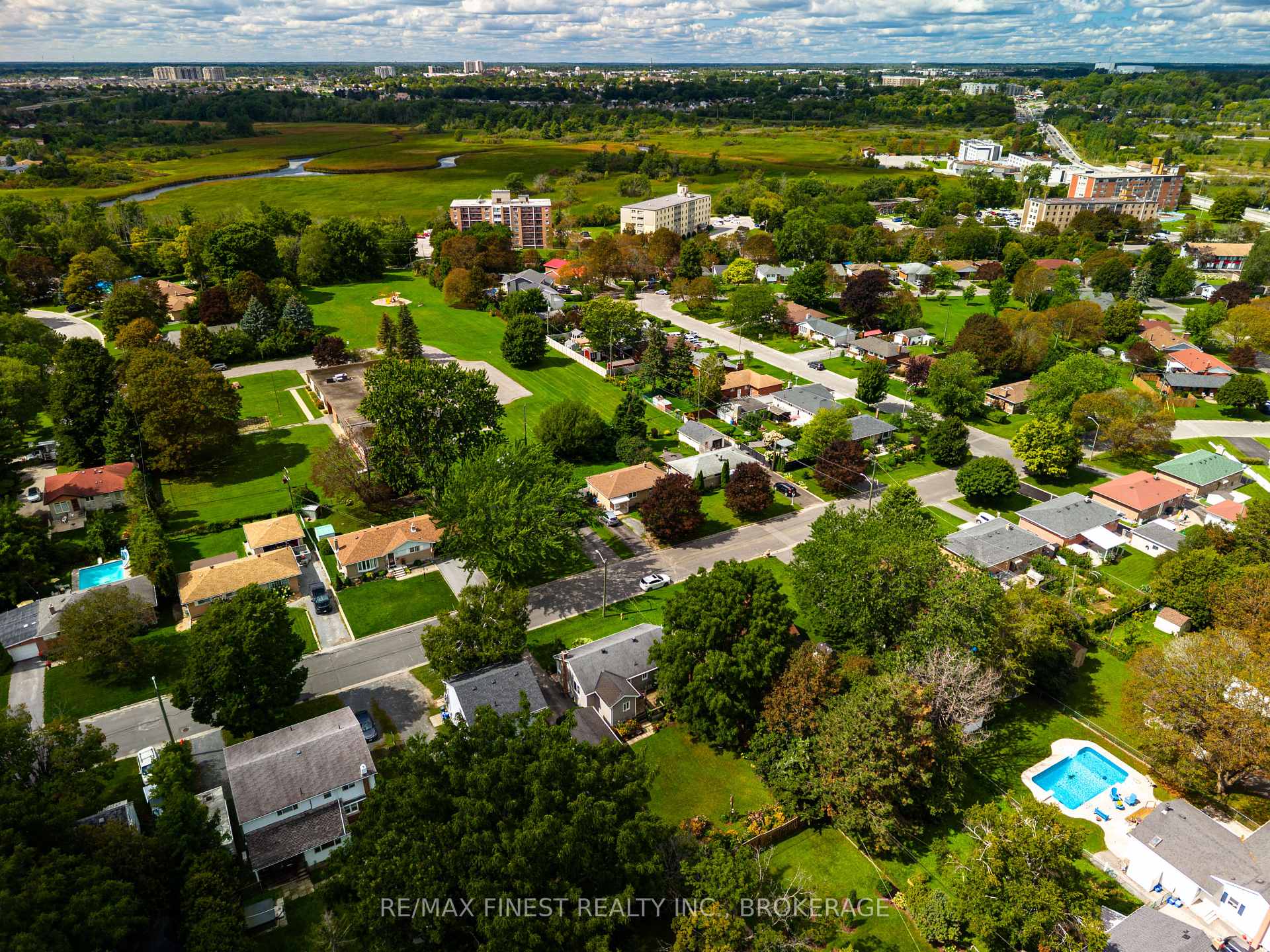Photo 34 of 193 Hawthorne Avenue, Kingston, West of Sir John A. Blvd — HOMEH