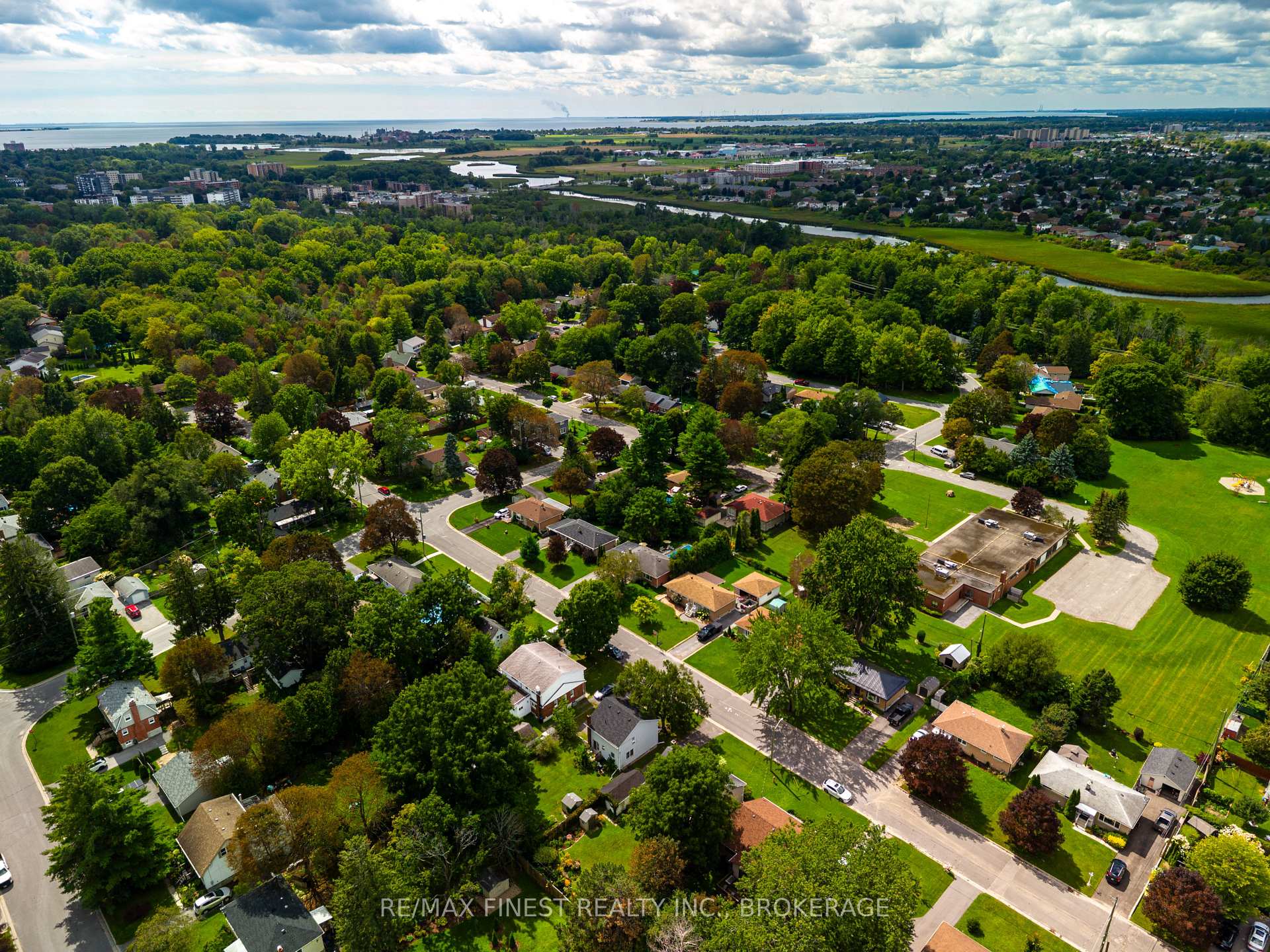 Photo 35 of 193 Hawthorne Avenue, Kingston, West of Sir John A. Blvd — HOMEH