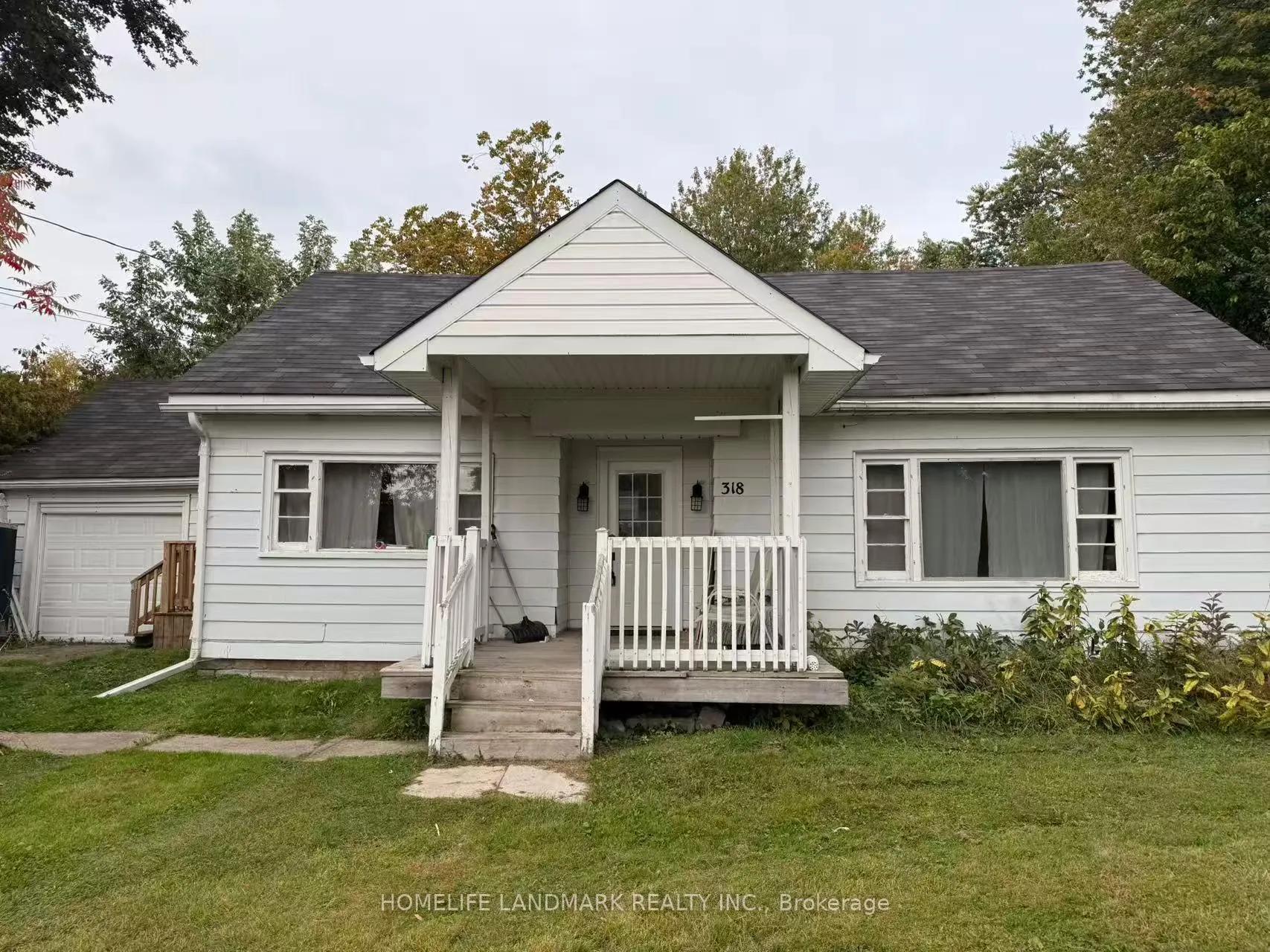 Photo of 318 The Queensway