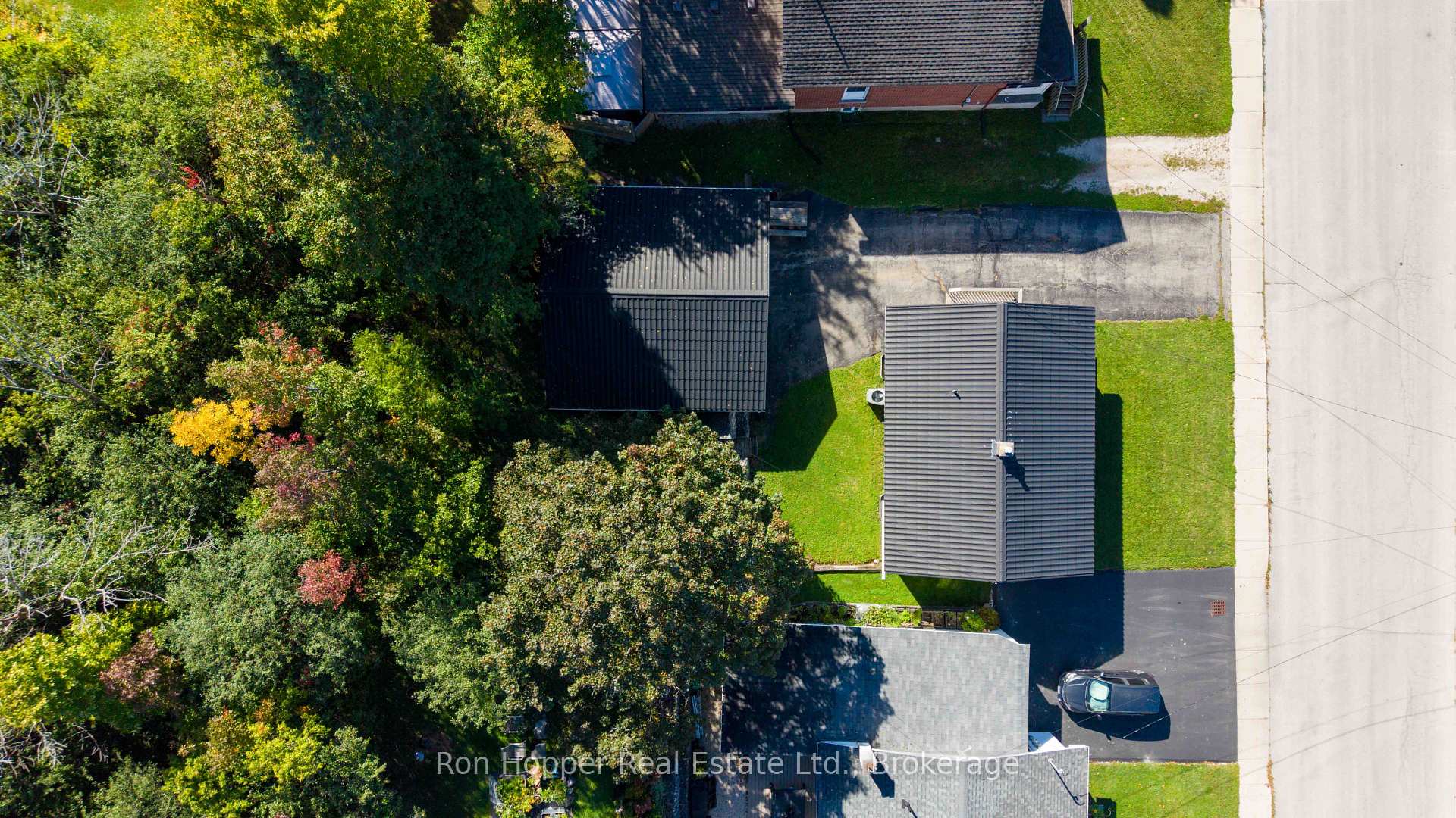 Photo 3 of 775 8th Avenue E, Owen Sound — HOMEH