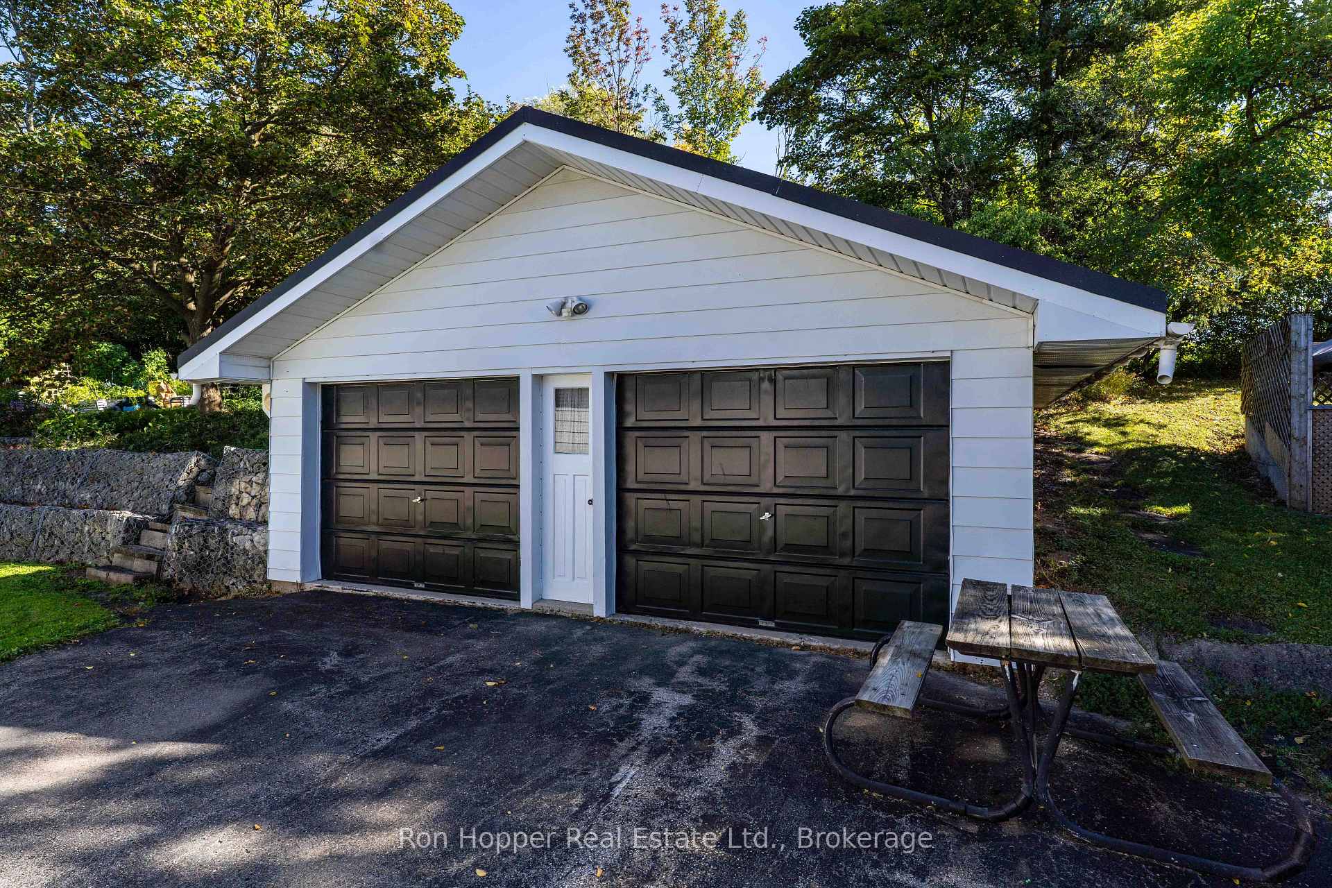 Photo 8 of 775 8th Avenue E, Owen Sound — HOMEH
