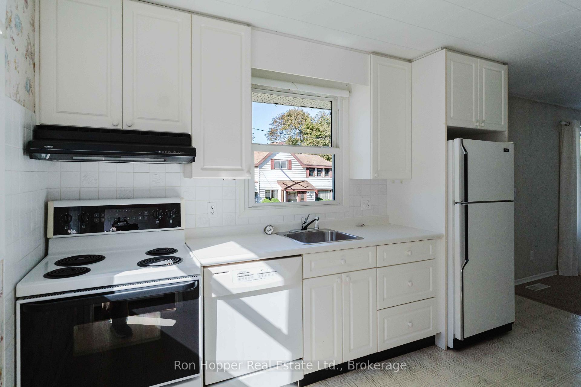 Photo 13 of 775 8th Avenue E, Owen Sound — HOMEH