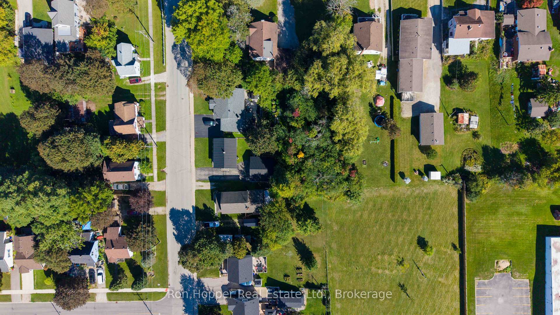 Photo 37 of 775 8th Avenue E, Owen Sound — HOMEH