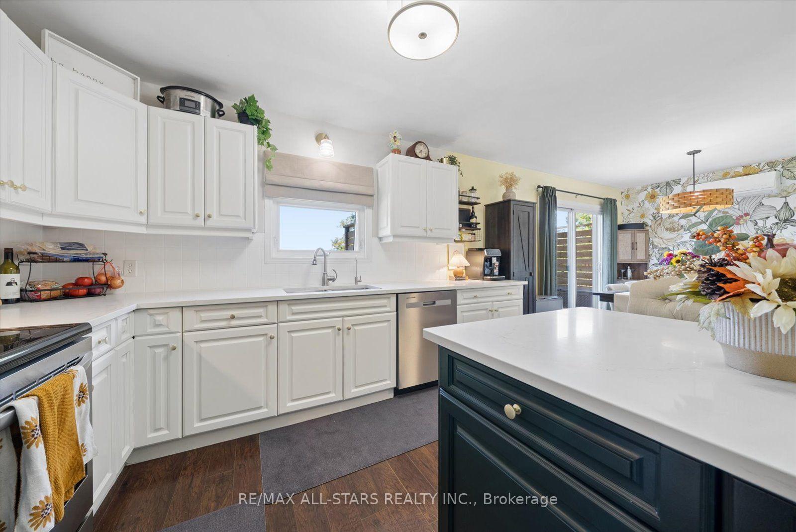 Photo 18 of 538 Highland Crescent, Brock, Beaverton — HOMEH
