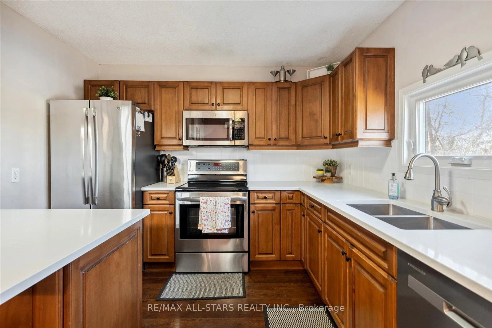 Photo 24 of 538 Highland Crescent, Brock, Beaverton — HOMEH