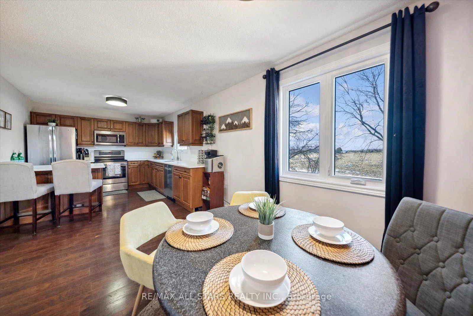 Photo 30 of 538 Highland Crescent, Brock, Beaverton — HOMEH
