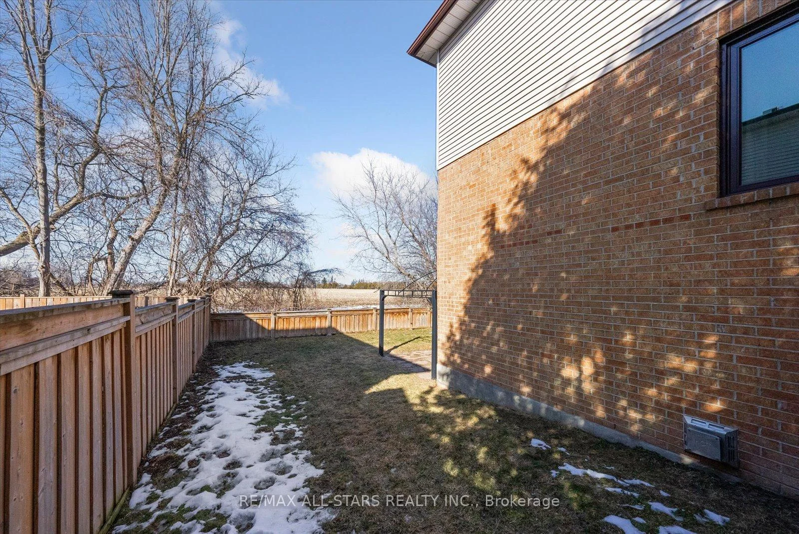 Photo 64 of 538 Highland Crescent, Brock, Beaverton — HOMEH