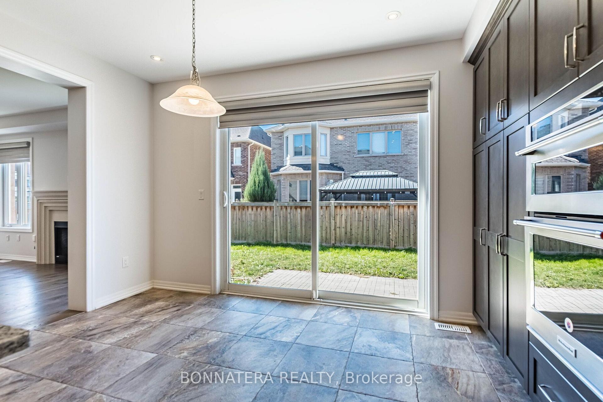 Photo 15 of 3136 Ernest Appelbe Boulevard, Oakville, Glenorchy — HOMEH