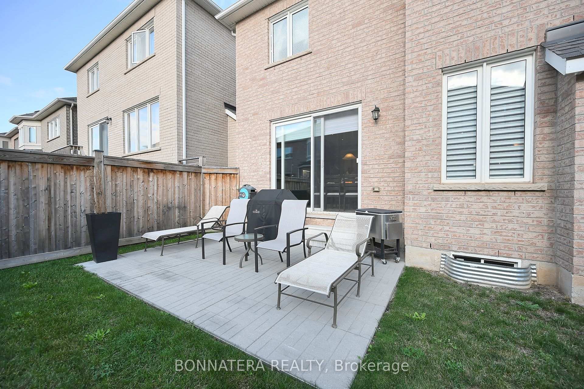 Photo 44 of 3136 Ernest Appelbe Boulevard, Oakville, Glenorchy — HOMEH
