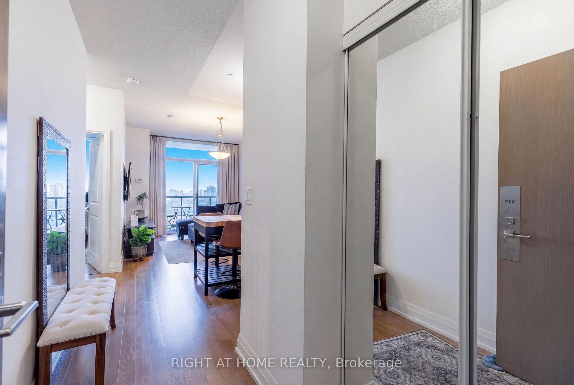 Photo 2 of Unit 815, 7167 Yonge Street, Markham, Grandview — HOMEH