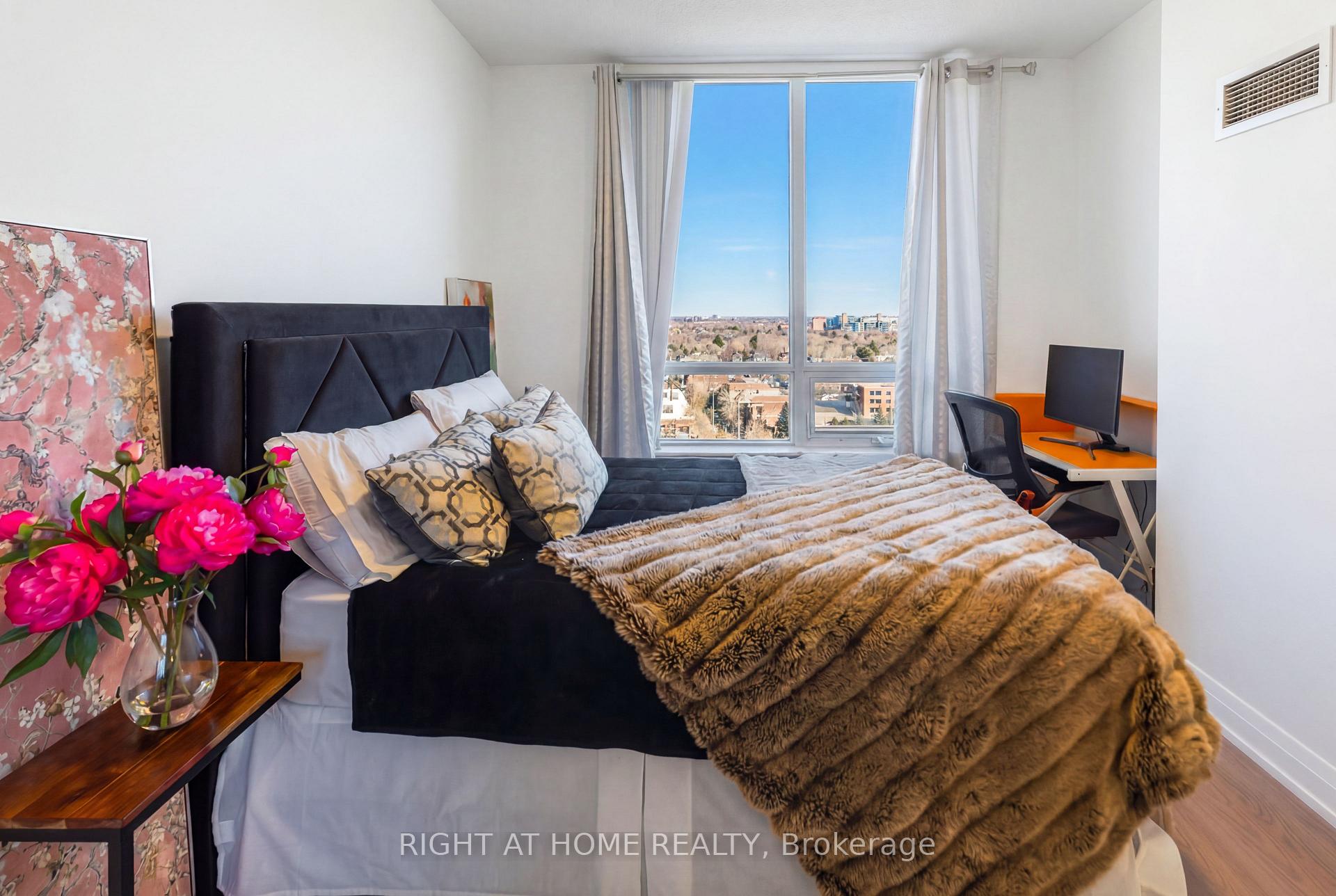 Photo 17 of Unit 815, 7167 Yonge Street, Markham, Grandview — HOMEH
