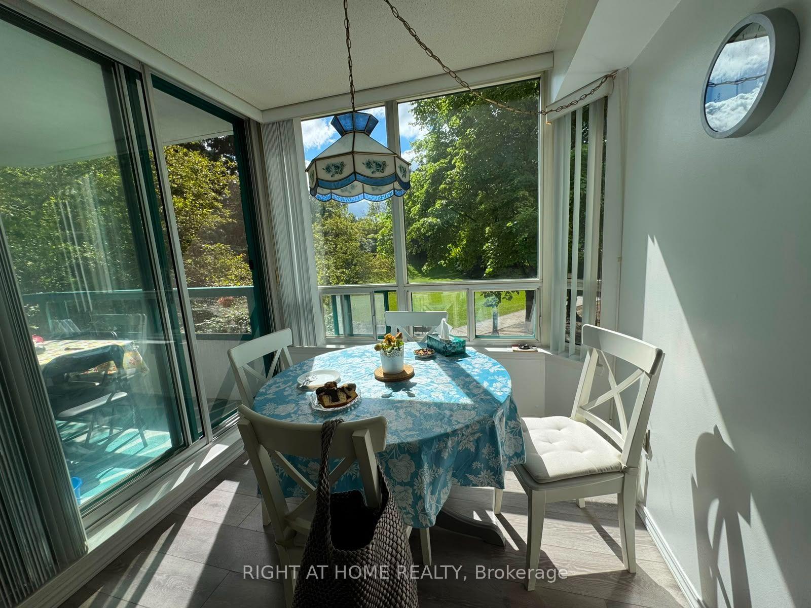 Photo 18 of Unit 210, 7250 Yonge Street, Vaughan, Crestwood-Springfarm-Yorkhill — HOMEH