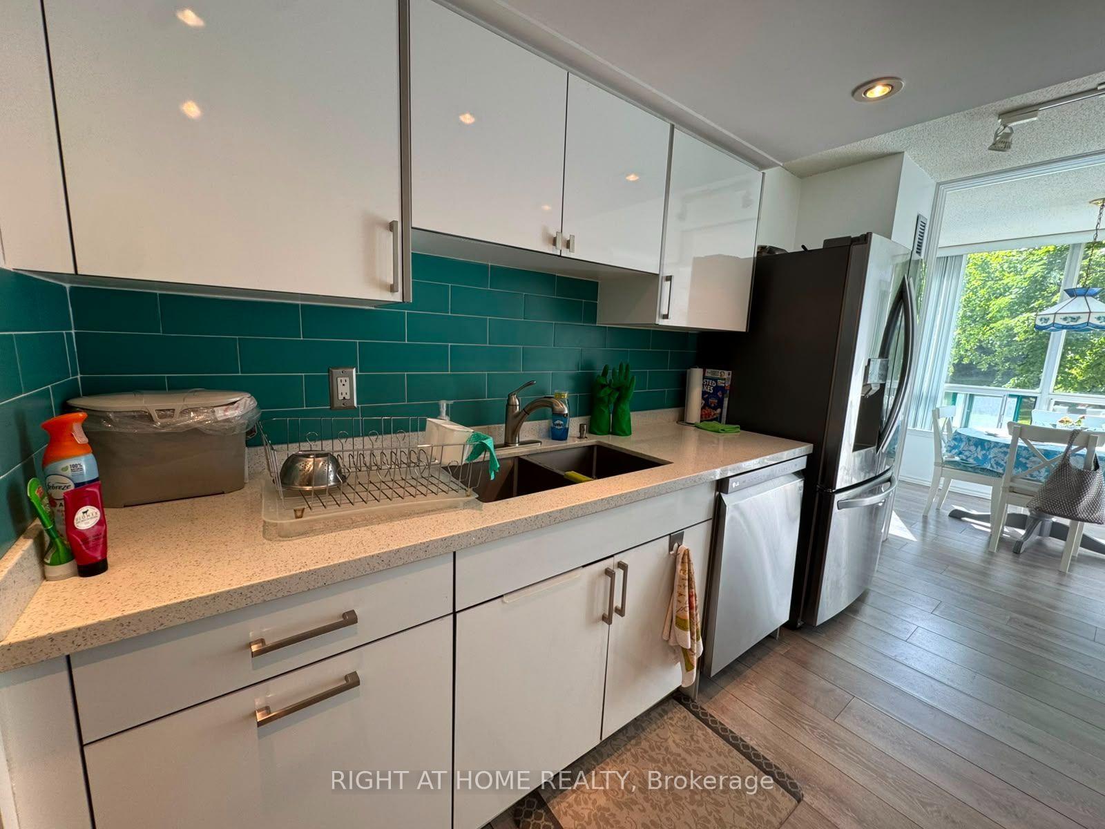 Photo 19 of Unit 210, 7250 Yonge Street, Vaughan, Crestwood-Springfarm-Yorkhill — HOMEH