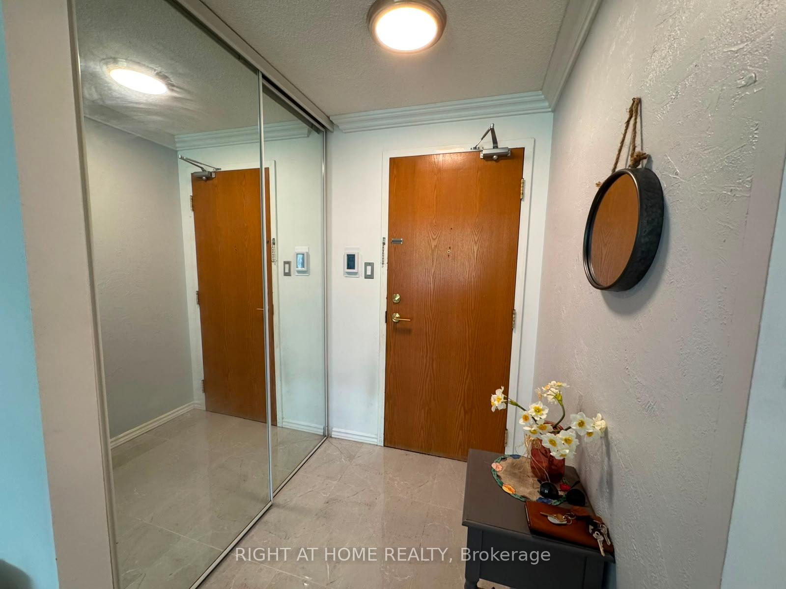Photo 21 of Unit 210, 7250 Yonge Street, Vaughan, Crestwood-Springfarm-Yorkhill — HOMEH