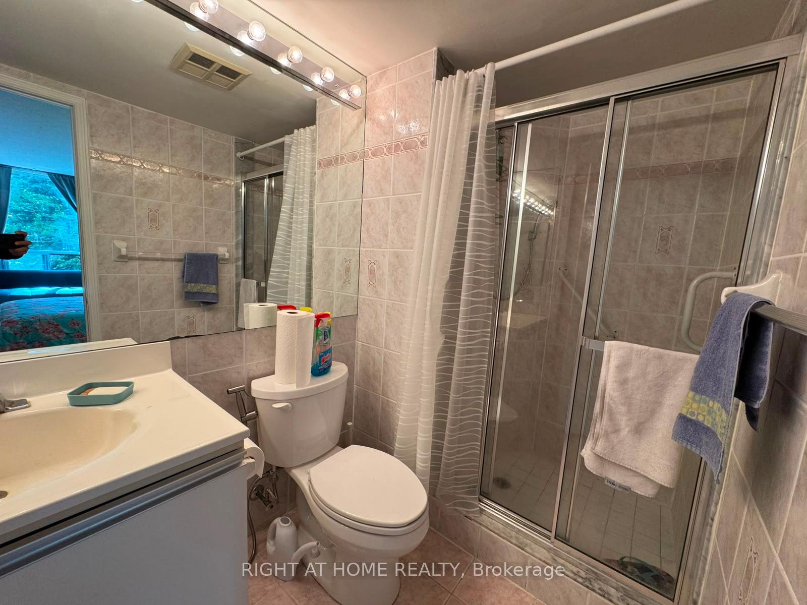 Photo 29 of Unit 210, 7250 Yonge Street, Vaughan, Crestwood-Springfarm-Yorkhill — HOMEH