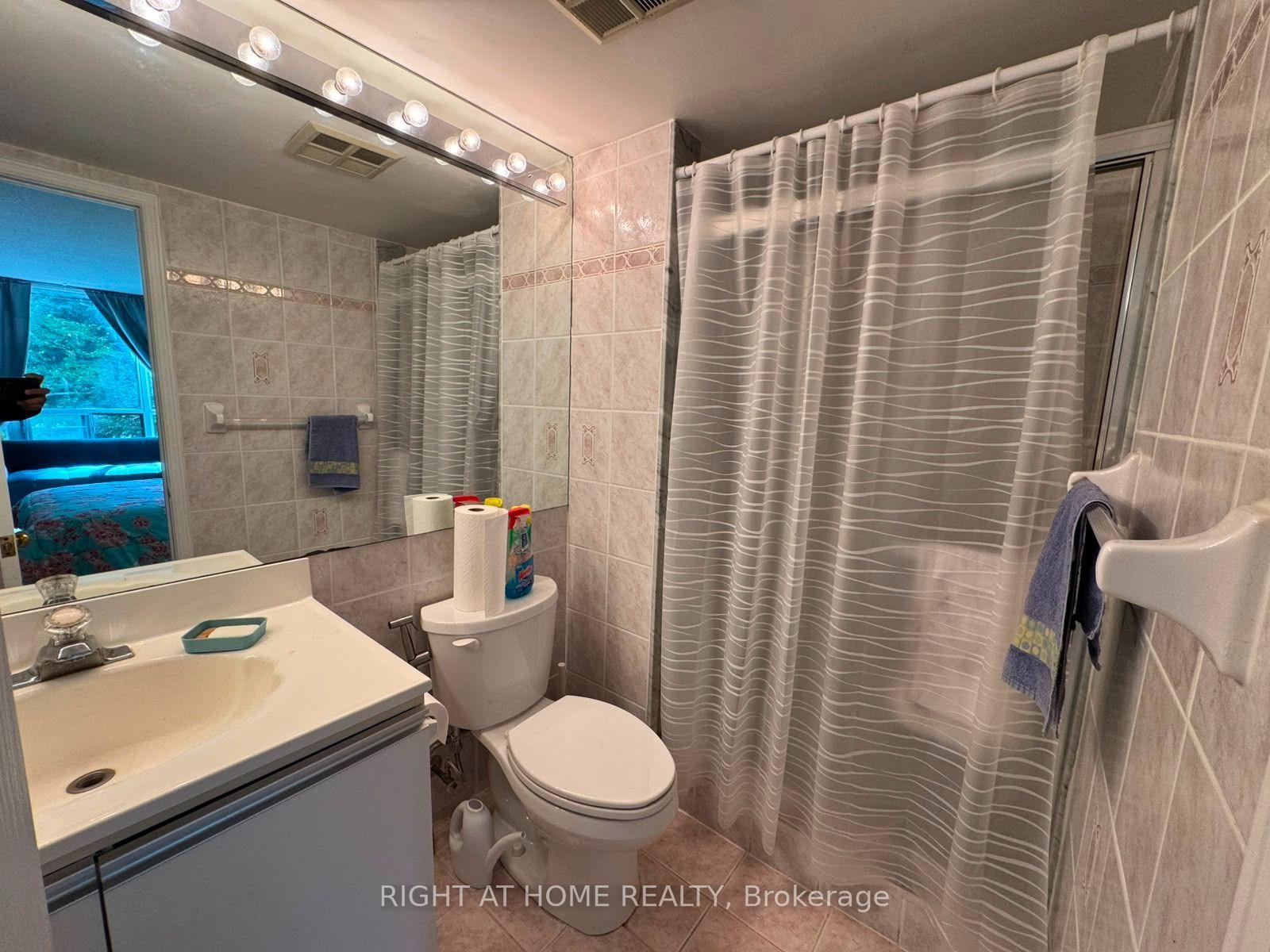 Photo 30 of Unit 210, 7250 Yonge Street, Vaughan, Crestwood-Springfarm-Yorkhill — HOMEH