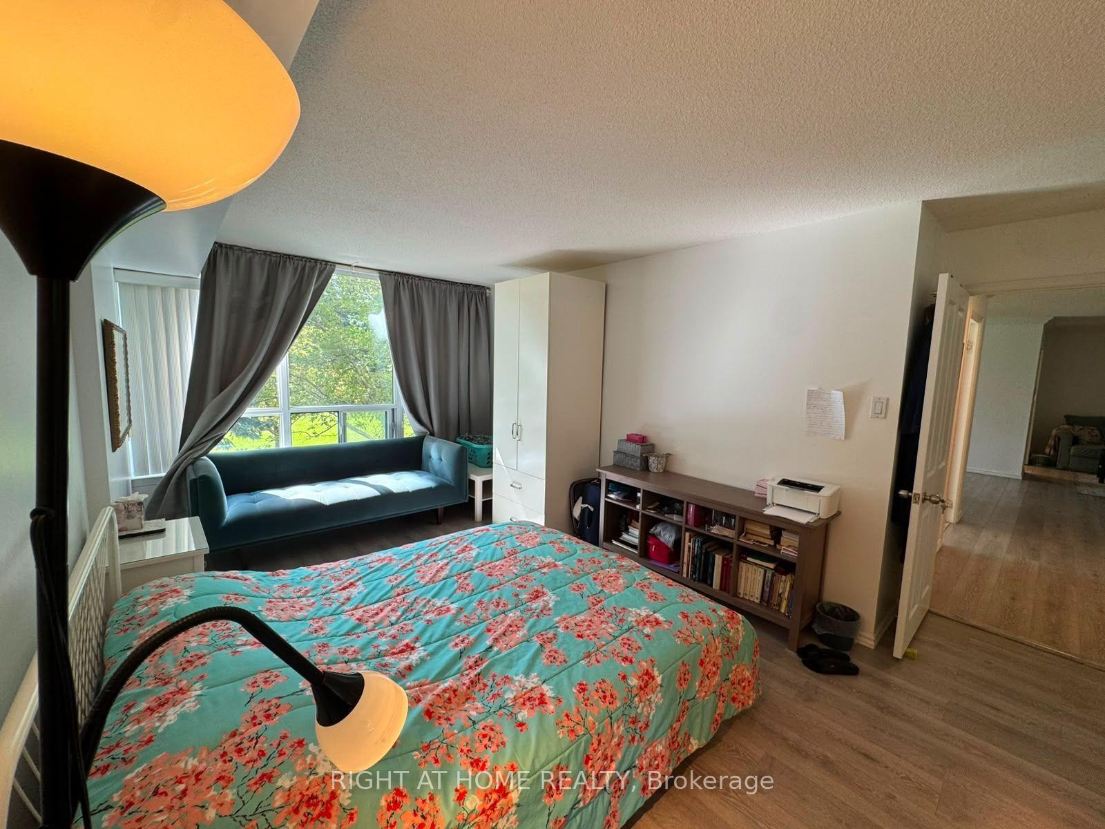 Photo 33 of Unit 210, 7250 Yonge Street, Vaughan, Crestwood-Springfarm-Yorkhill — HOMEH