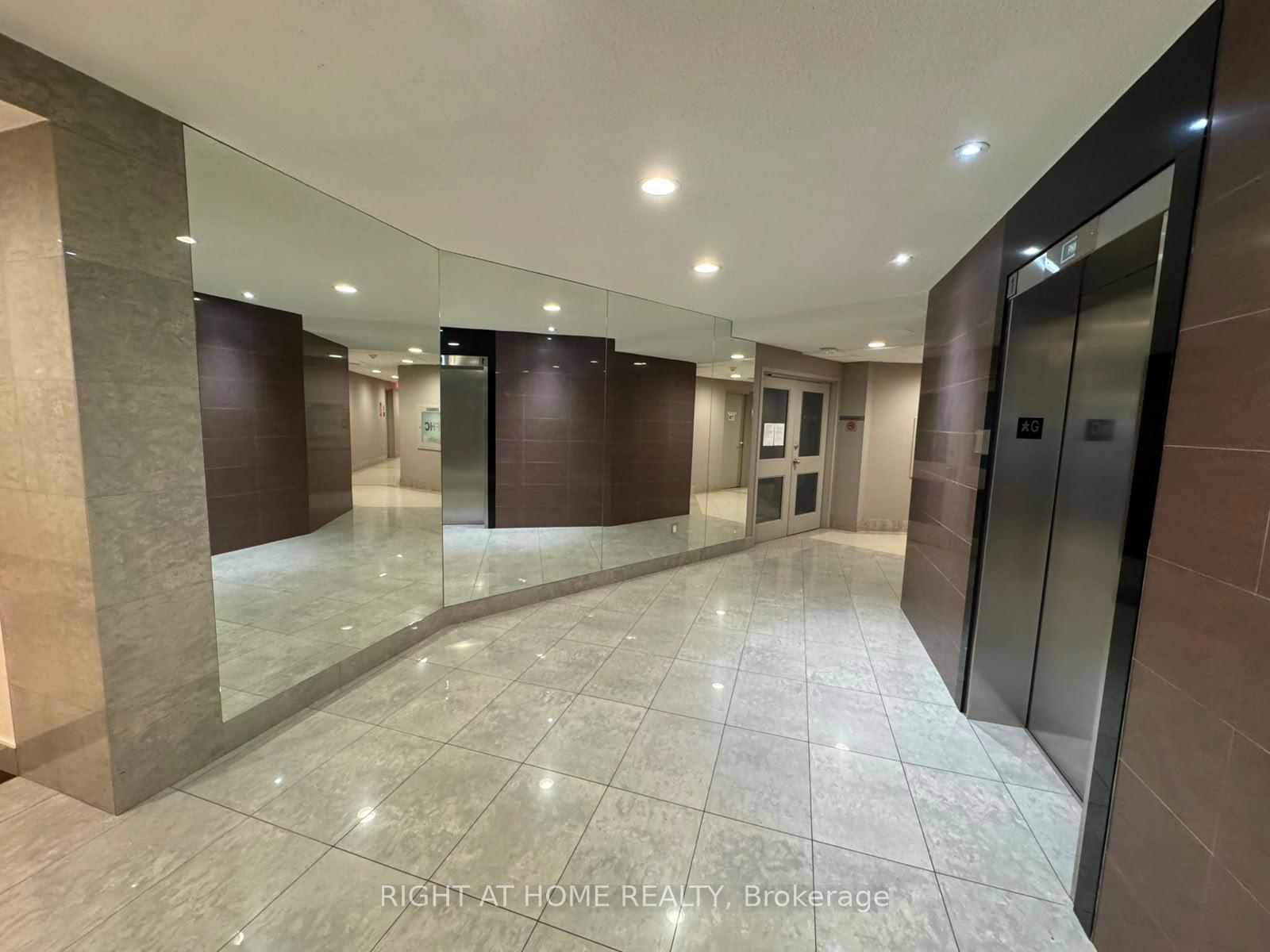 Photo 38 of Unit 210, 7250 Yonge Street, Vaughan, Crestwood-Springfarm-Yorkhill — HOMEH