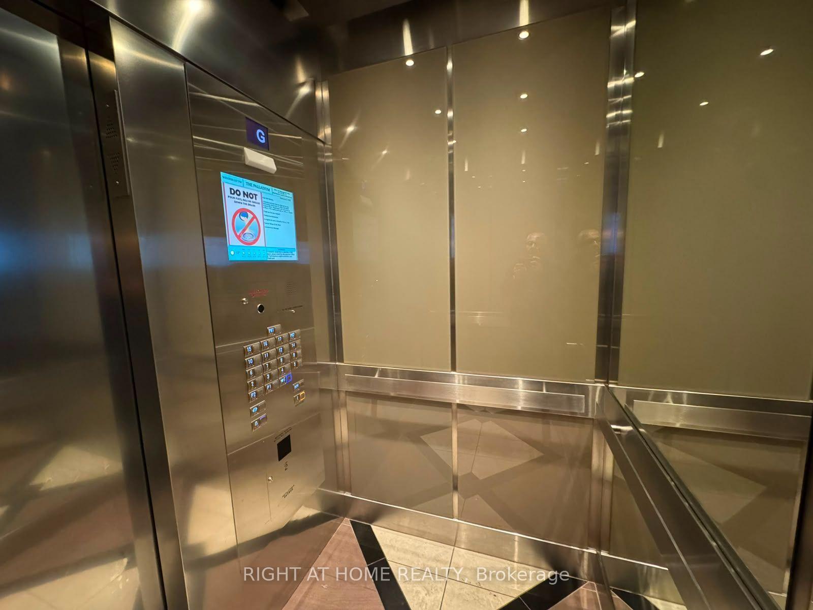 Photo 39 of Unit 210, 7250 Yonge Street, Vaughan, Crestwood-Springfarm-Yorkhill — HOMEH