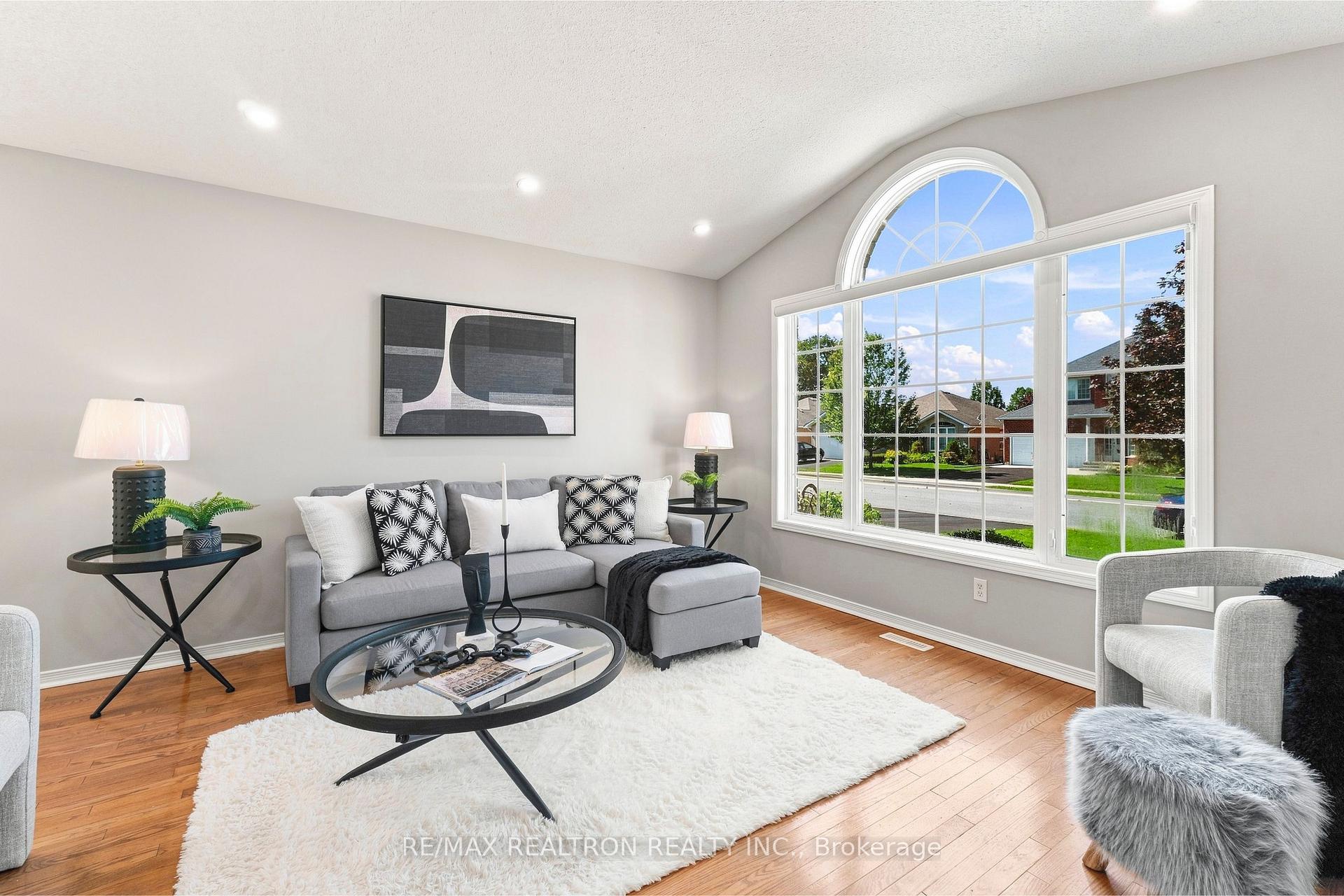 Photo 7 of 25 Linden Lane, Belleville, Belleville Ward — HOMEH