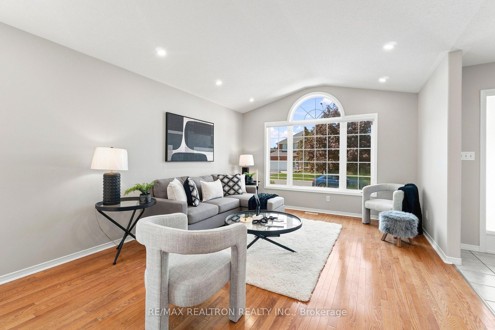Photo 10 of 25 Linden Lane, Belleville, Belleville Ward — HOMEH
