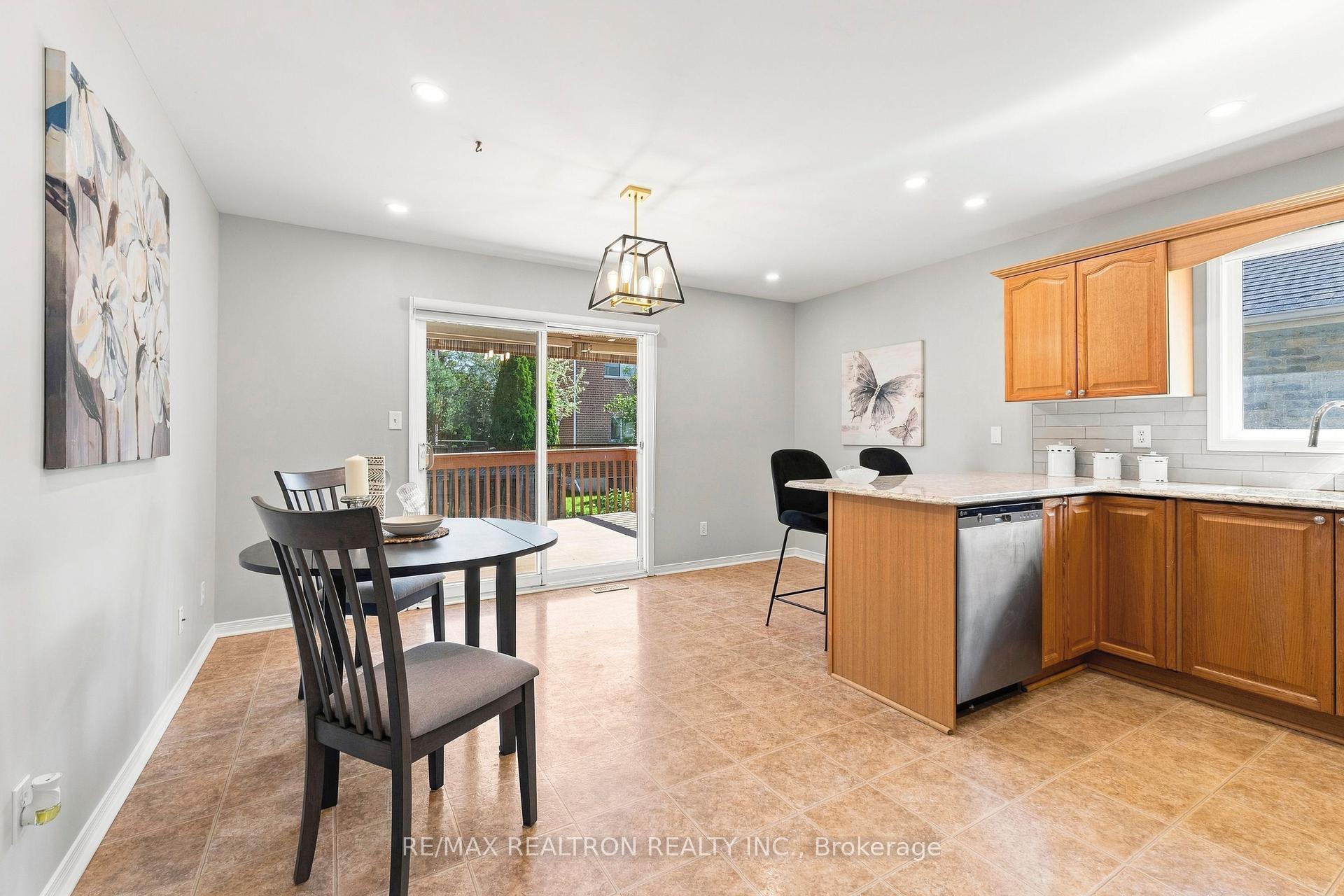 Photo 12 of 25 Linden Lane, Belleville, Belleville Ward — HOMEH