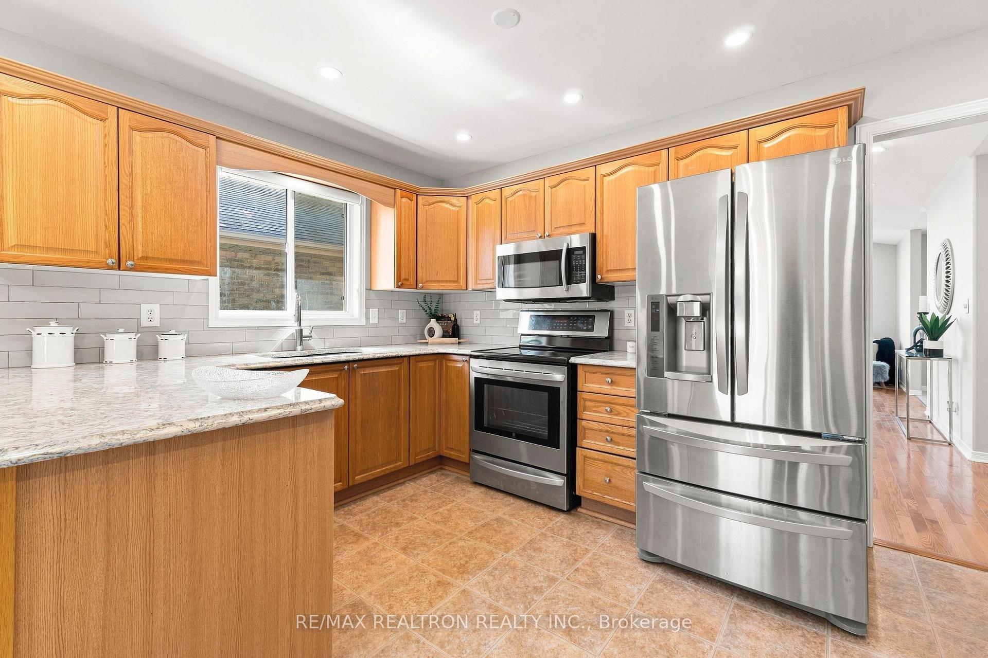 Photo 13 of 25 Linden Lane, Belleville, Belleville Ward — HOMEH