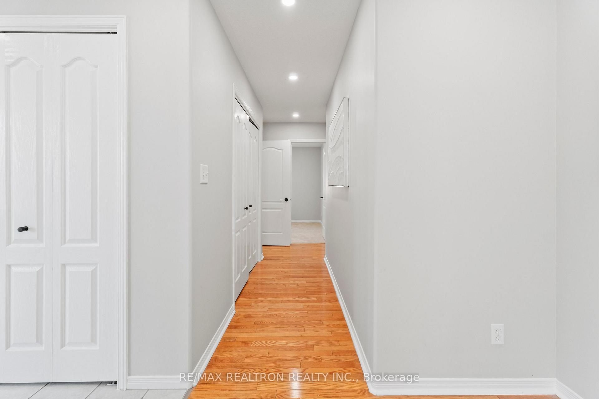 Photo 16 of 25 Linden Lane, Belleville, Belleville Ward — HOMEH