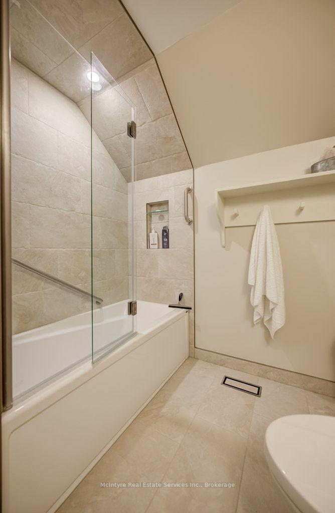 Photo 28 of 549 Clair Creek Boulevard, Waterloo, Upper Beechwood — HOMEH