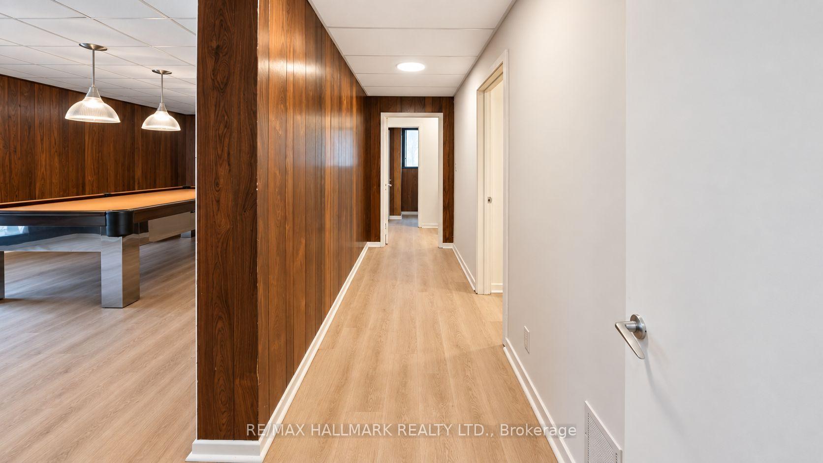 Photo 38 of 16 Royal Oak Drive, North York, Bridle Path-Sunnybrook-York Mills — HOMEH