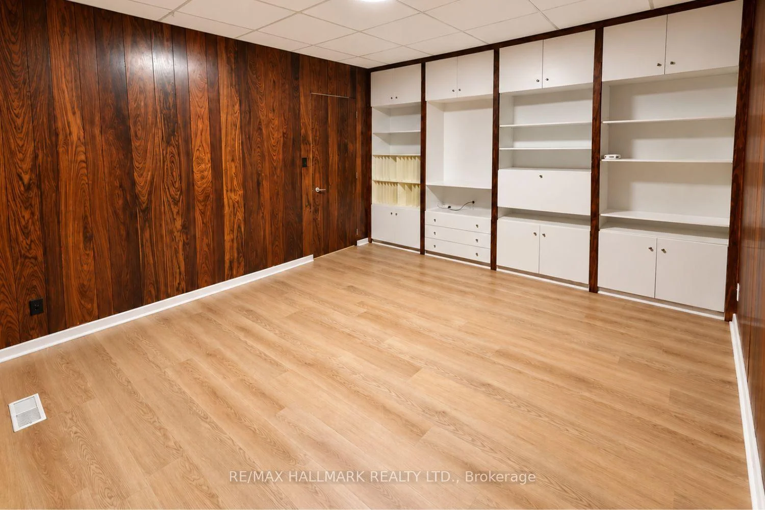 Photo 50 of 16 Royal Oak Drive, North York, Bridle Path-Sunnybrook-York Mills — HOMEH