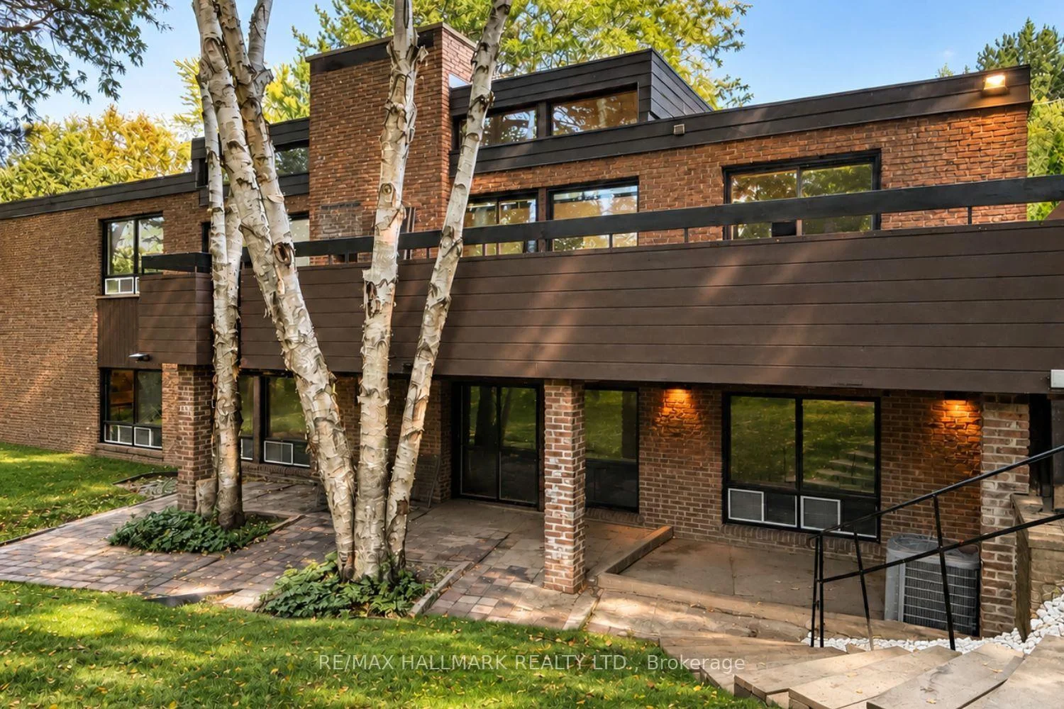 Photo 52 of 16 Royal Oak Drive, North York, Bridle Path-Sunnybrook-York Mills — HOMEH