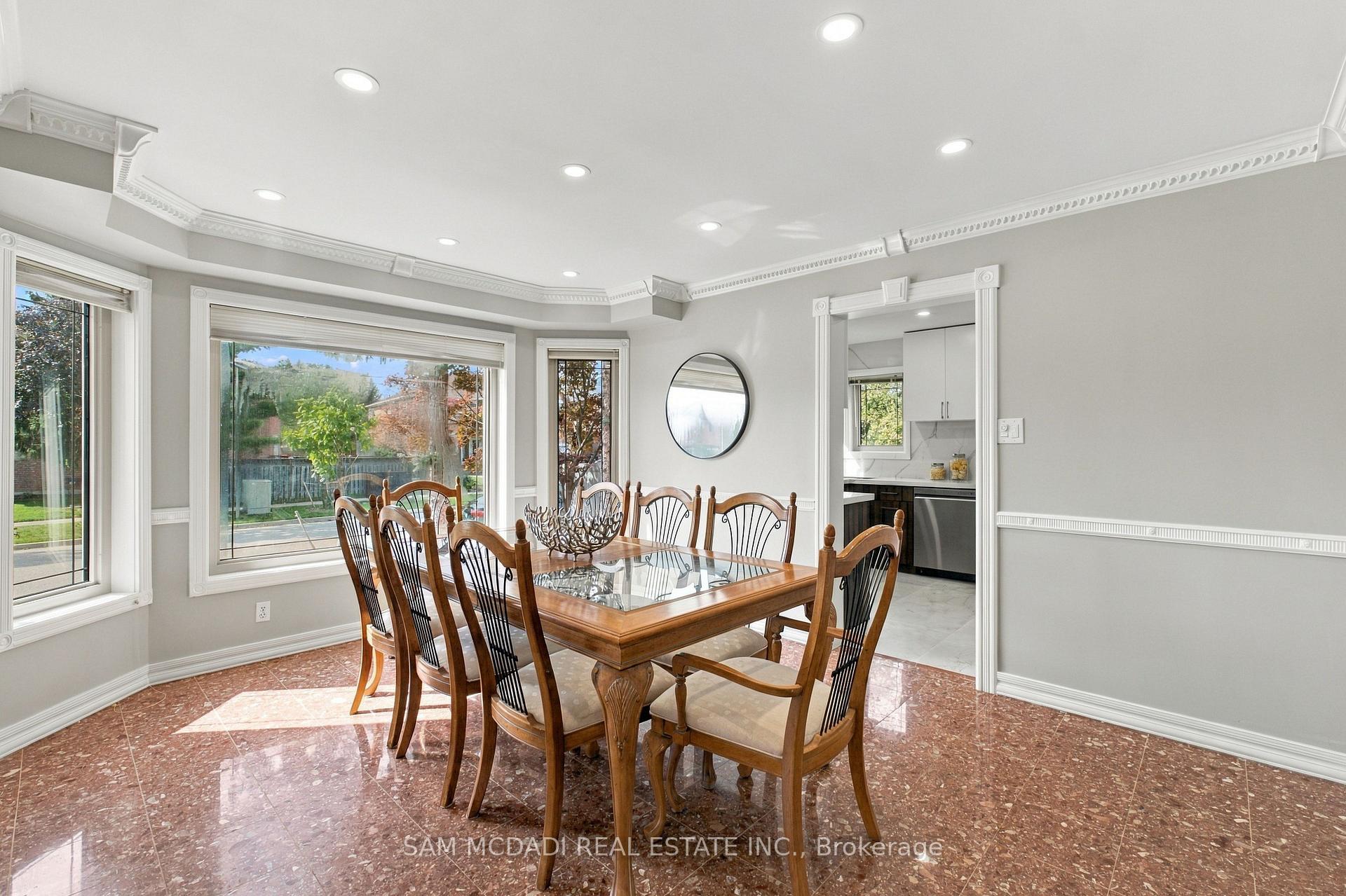 Photo 10 of 5289 Fallingbrook Drive, Mississauga, East Credit — HOMEH