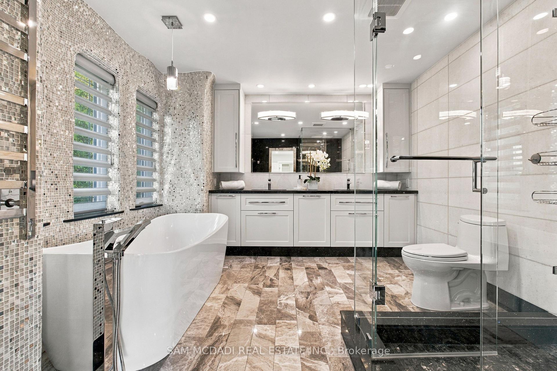 Photo 28 of 5289 Fallingbrook Drive, Mississauga, East Credit — HOMEH